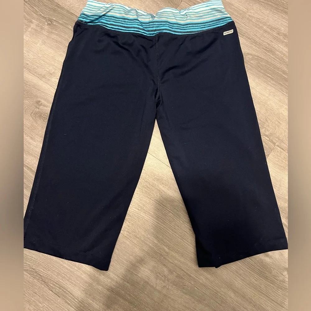 Capri pants - Picture 1 of 7